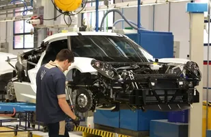 Alfa 4C już w produkcji — zdjęcie 6