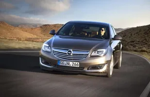 Opel Insignia po liftingu — zdjęcie 1