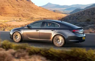 Opel Insignia po liftingu — zdjęcie 5