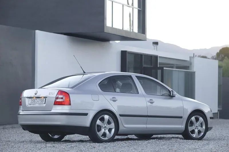 Skoda Octavia II przed liftingiem