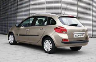 Używane: Renault Clio III — zdjęcie 6
