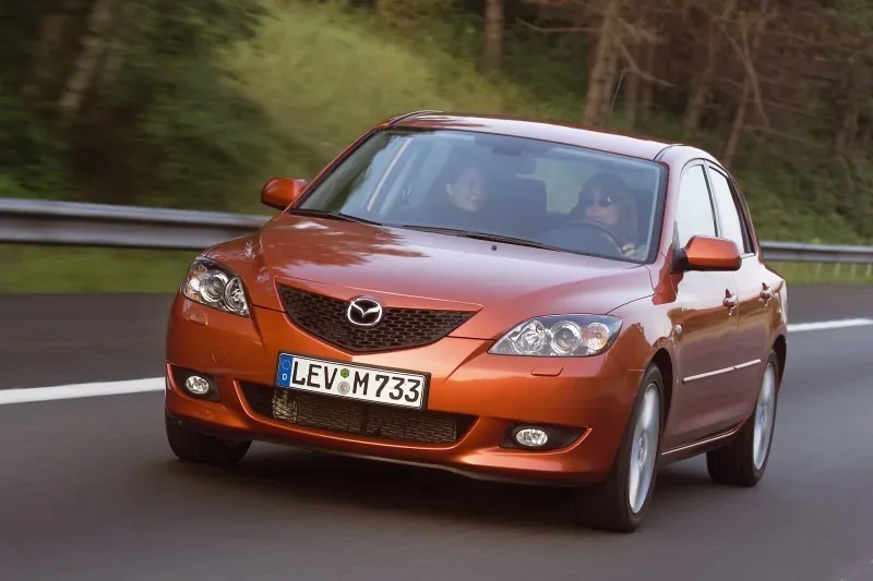 Mazda 3 hatchback, rok 2003