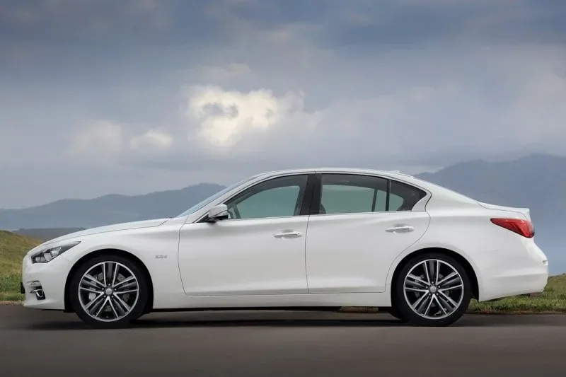 Nowe Infiniti Q50