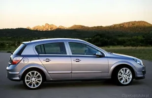 Używane: Opel Astra III (H) — zdjęcie 5