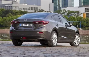 Nowa Mazda3 Sedan oficjalnie — zdjęcie 2