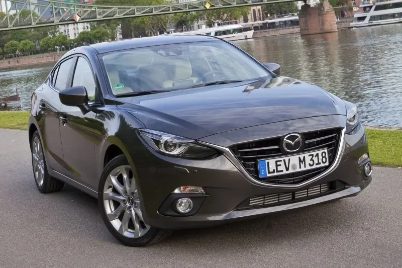 Mazda 3 Sedan