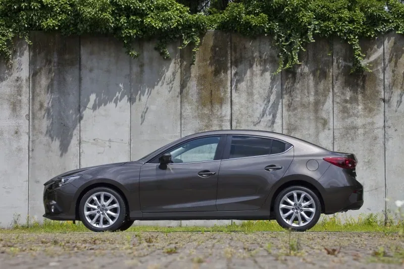 Mazda 3 Sedan