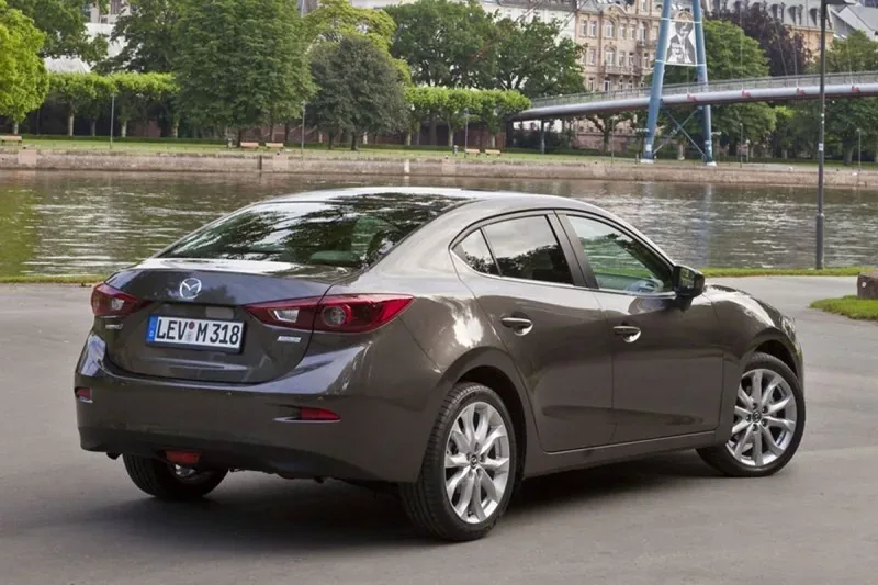 Mazda 3 Sedan