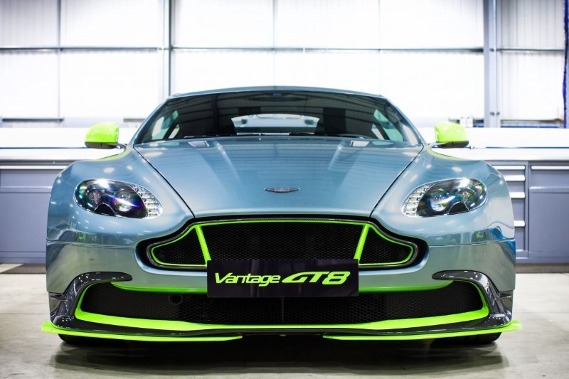 Aston Martin Vantage GT8