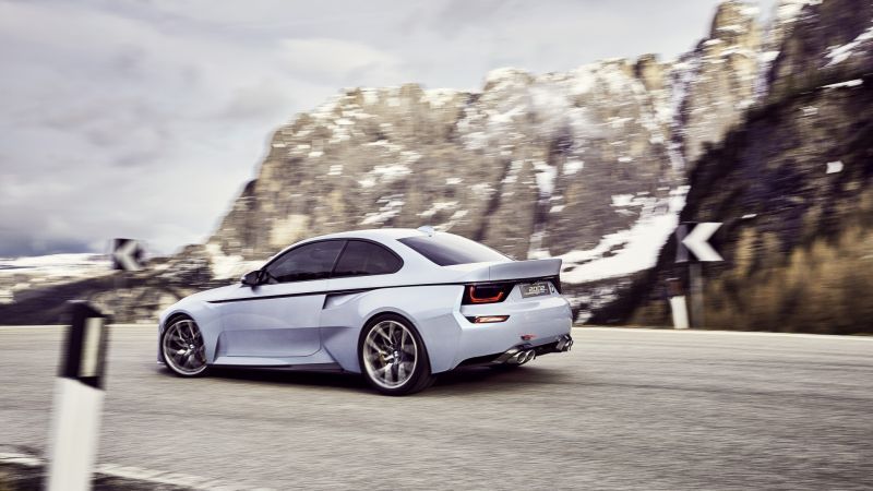 BMW 2002 Hommage