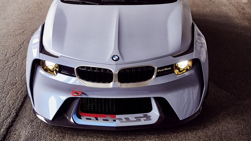 BMW 2002 Hommage