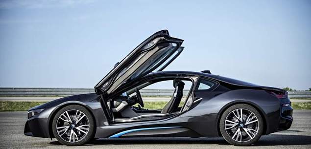 BMW i8