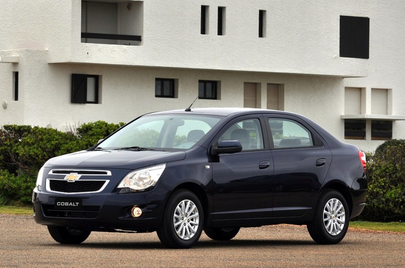 Cobalt. Nowy sedan Chevroleta