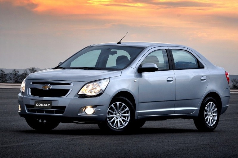 Cobalt. Nowy sedan Chevroleta