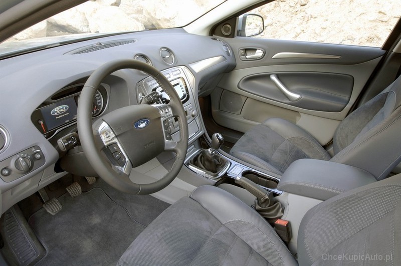 Ford Mondeo IV -  brak rdzy i lepsze diesle