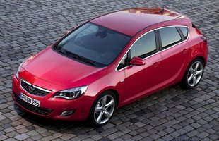 Opel Astra - sztandarowy produkt fabryki w Gliwicach