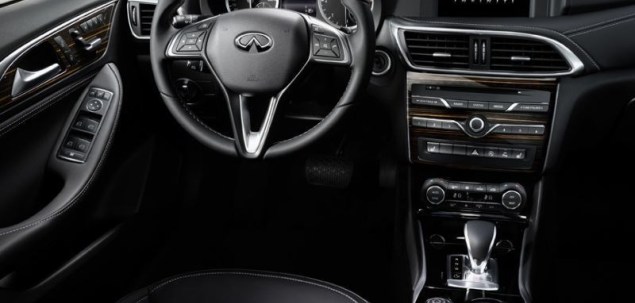 Infiniti Q30