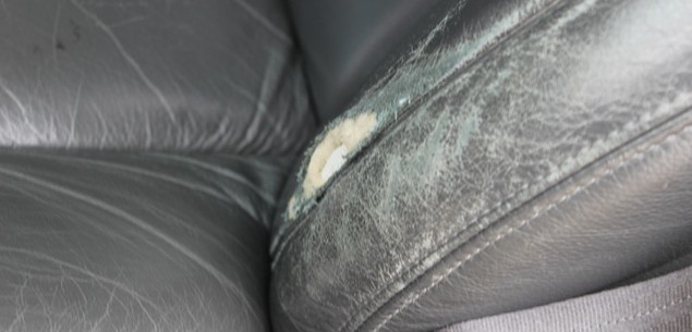 Zużyty boczek foteli najczęściej oznacza, że przebieg przekracza 200 tys. km