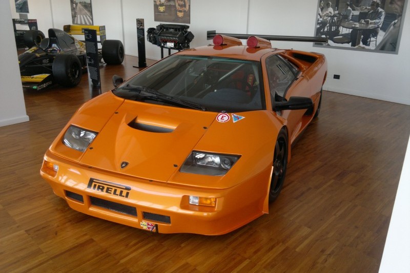 Zwiedzamy muzeum Lamborghini