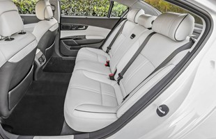 Kia K900. Samochód marki premium!