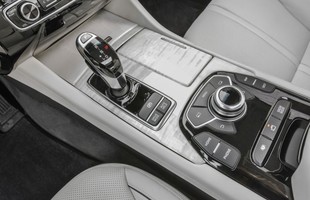 Kia K900. Samochód marki premium!