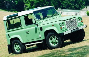 Land Rover Defender z lat 90-tych