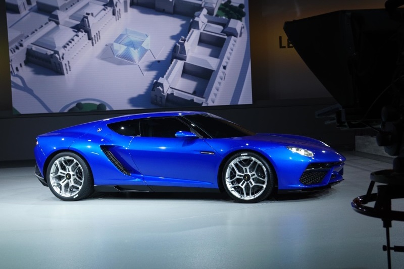 Lamborghini Asterion. 4 l/100 km?