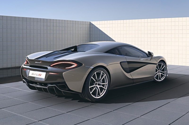 McLaren 570S. Nowy, bazowy model
