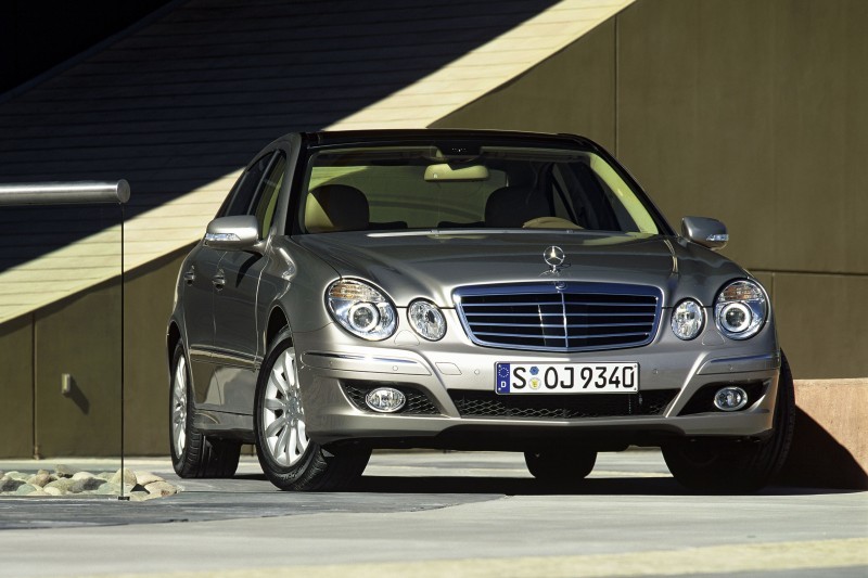Mercedes E W211. Prestiż i... koszty