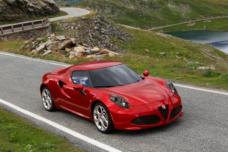 Nadjeżdża Alfa Romeo 4C!