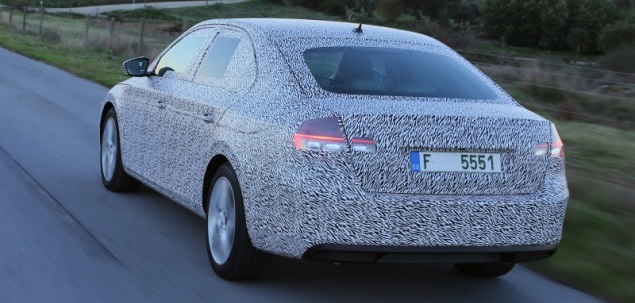 Nowa Skoda Superb