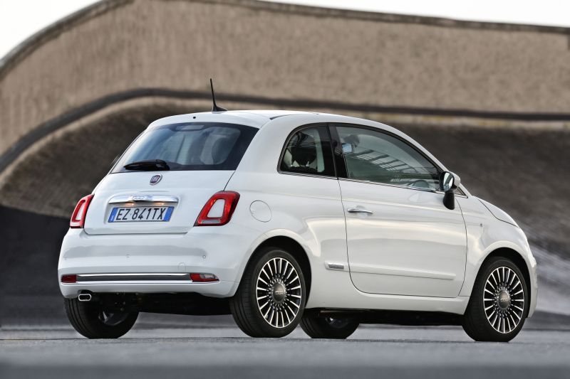 Nowy Fiat 500 2015 zdjęcie 11 ChceAuto.pl