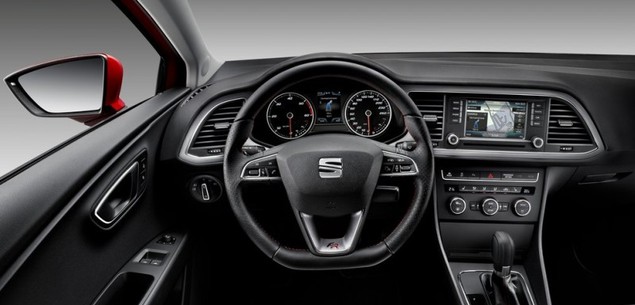 Nowy Seat Leon SC
