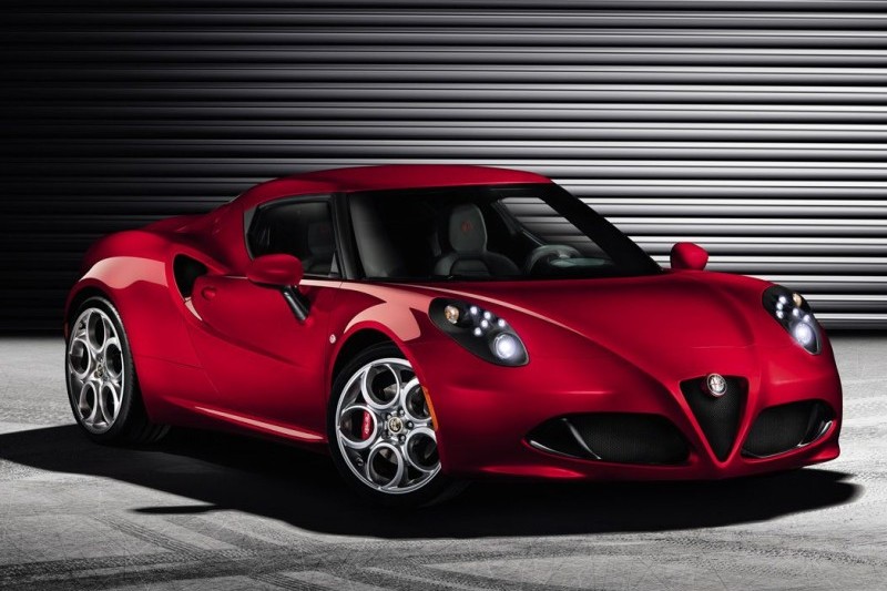 Oficjalnie: Oto nowa Alfa Romeo 4C