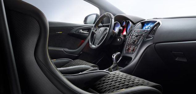 Opel Astra OPC Extreme