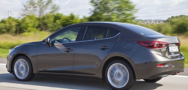 Oto nowa Mazda3 sedan ChceAuto.pl
