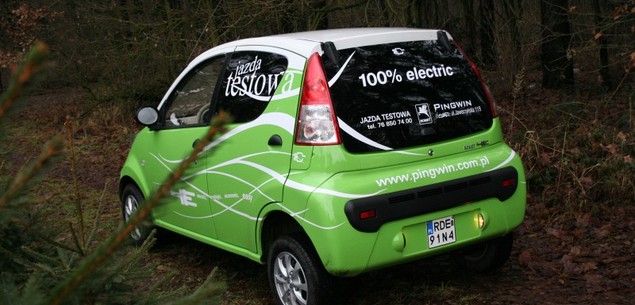Romet 4E - bezpośrednio nas tylną osią zamontowano elektryczny silnik o mocy 7 KM