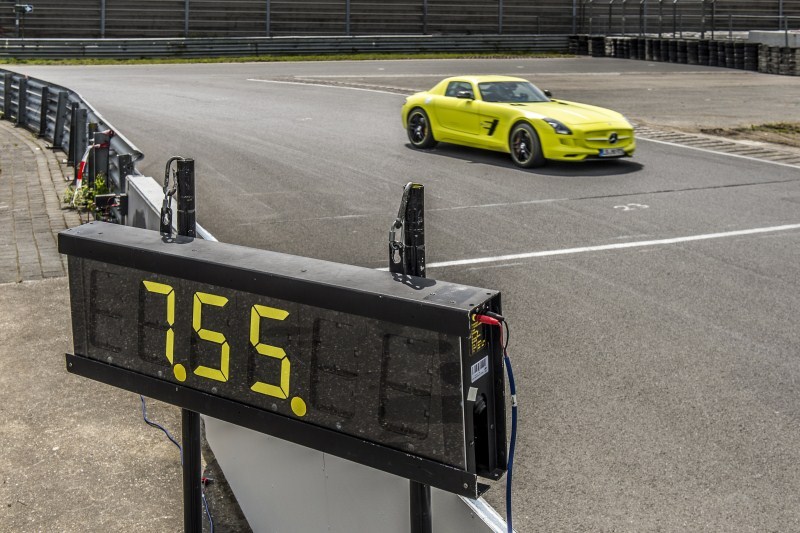 SLS oficjalnie najszybszym samochodem. Elektrycznym!