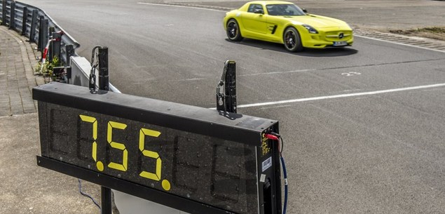 Mercedes-Benz SLS AMG Electric Drive na Nordschleife