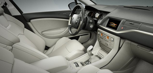 Wnętrze obecnej generacji Citroena C5