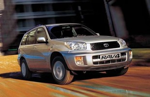 Toyota RAV4 II. Warta wysokiej ceny?
