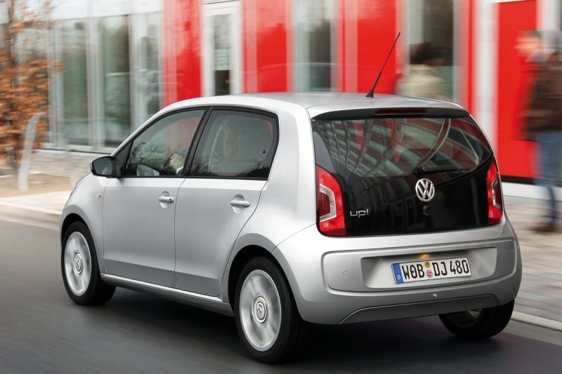 Volkswagen Up! za 31 290 zł. Ale ma tylko koła