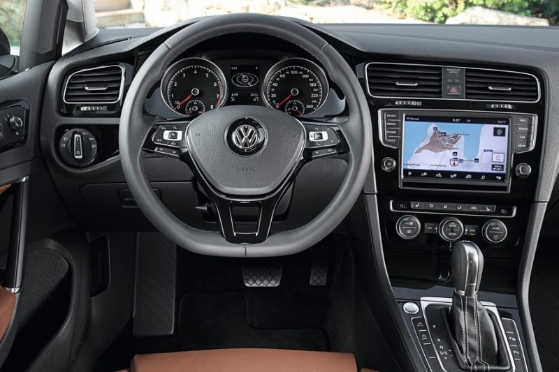 VW Passat sprzedażową klapą?