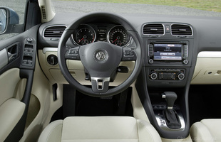 Vnętrze Volkswagena Golfa VI generacji
