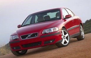 Zaskakujący ranking. Kierowcy tych aut zdradzają najczęściej!