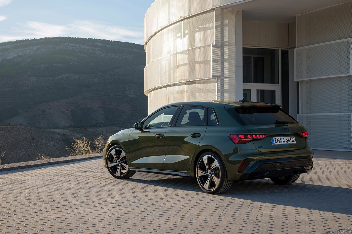 Audi A3 IV FL 40TFSI 204 KM