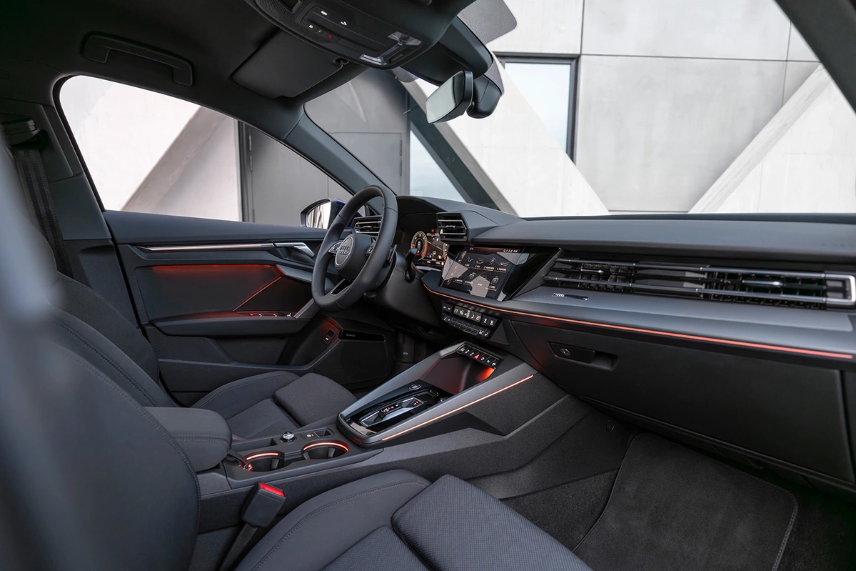 Audi A3 IV FL 40TFSI 204 KM