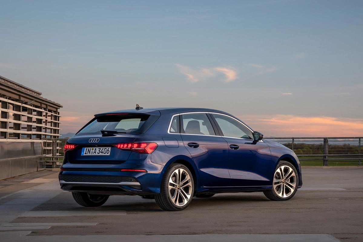 Audi A3 IV FL 40TFSI 204 KM