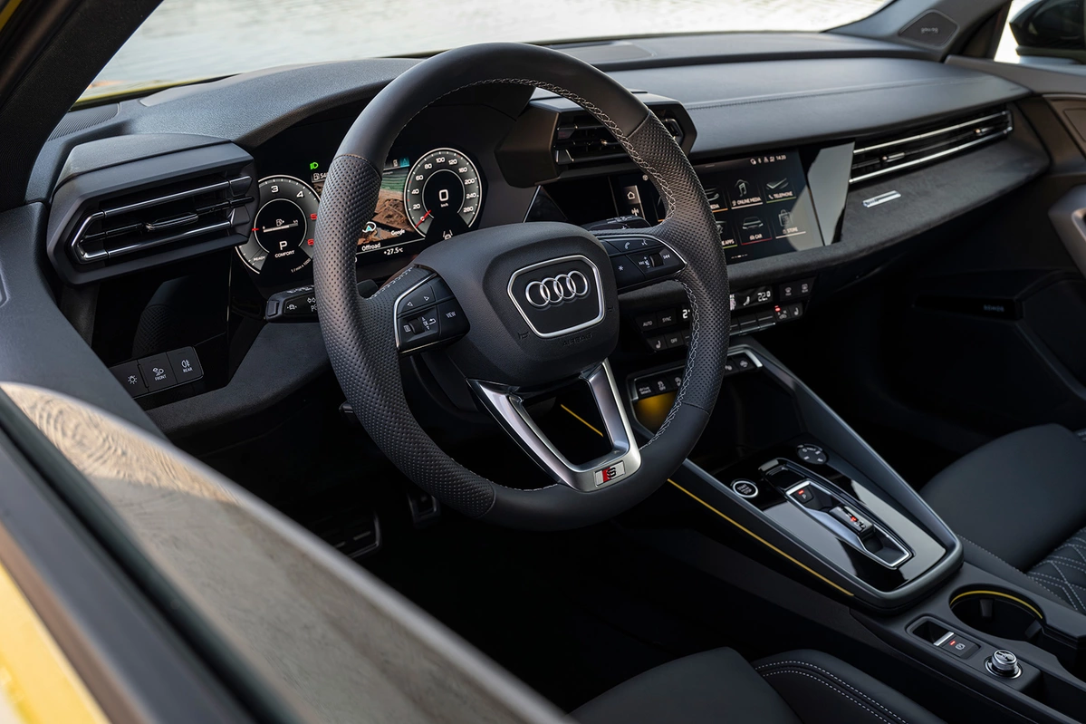 Audi A3 IV FL Allstreet 40TFSI 204 KM