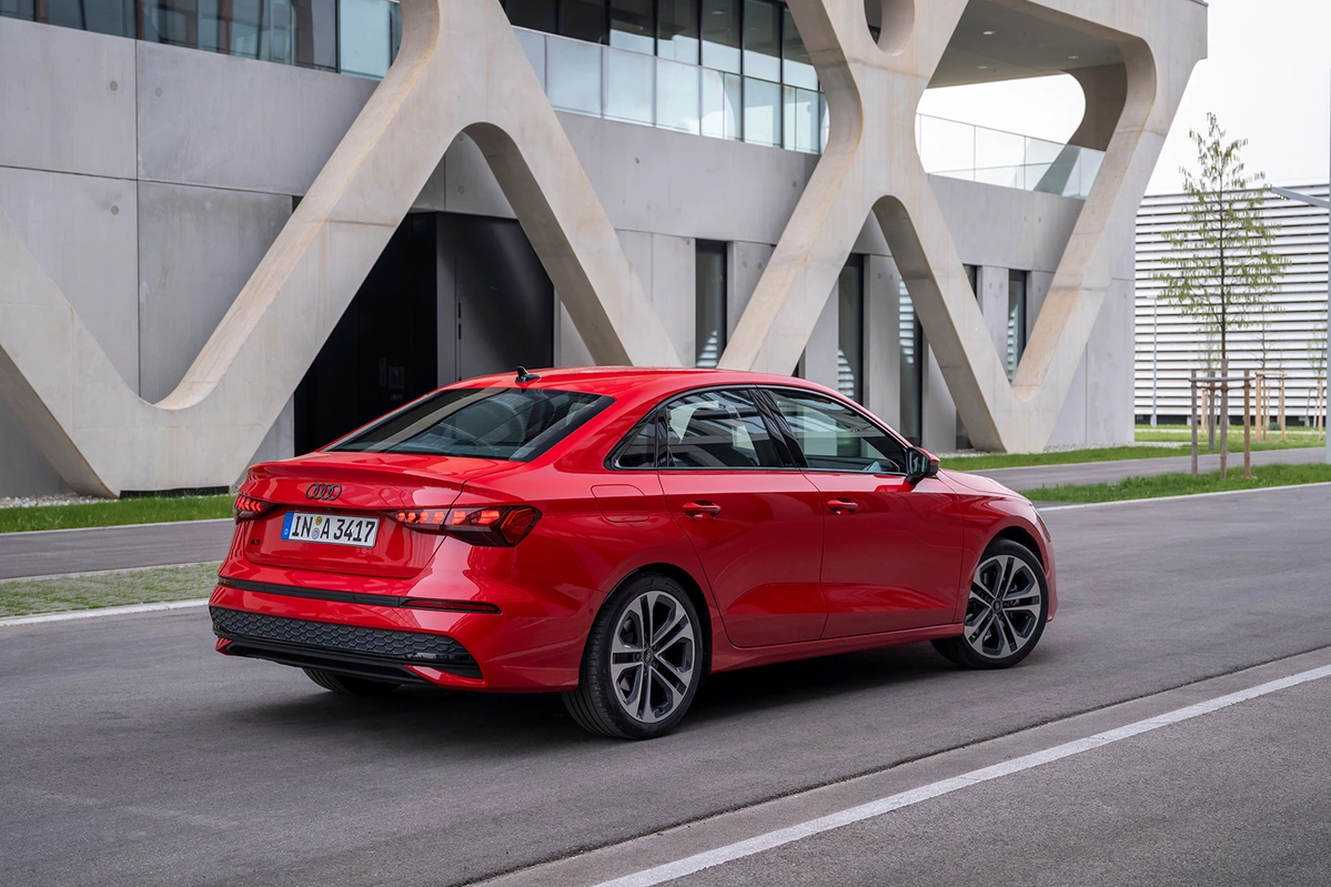 Audi A3 IV FL 40TFSI 204 KM